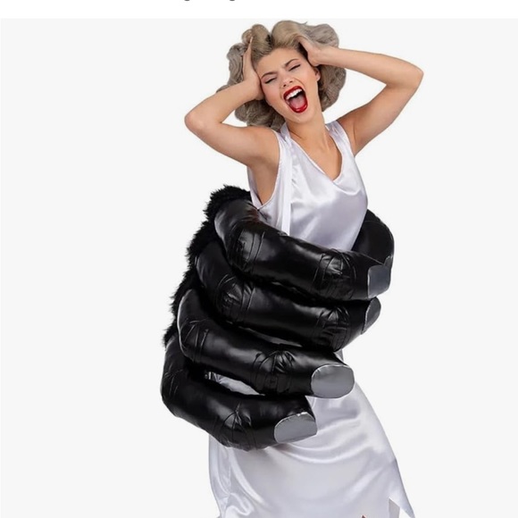 Meet your Posher, Suzie - Picture 2 of 2